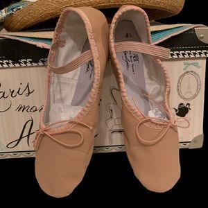 American Ballet Theater NEW ABT Spotlights Full Sole Ballet Shoes